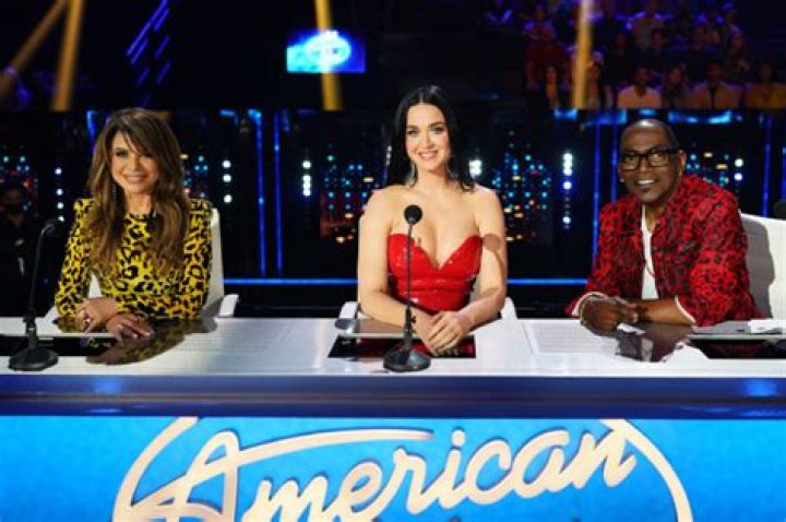 Paula Abdul Cries During ‘American Idol’ Season 20 Reunion – Hollywood Life