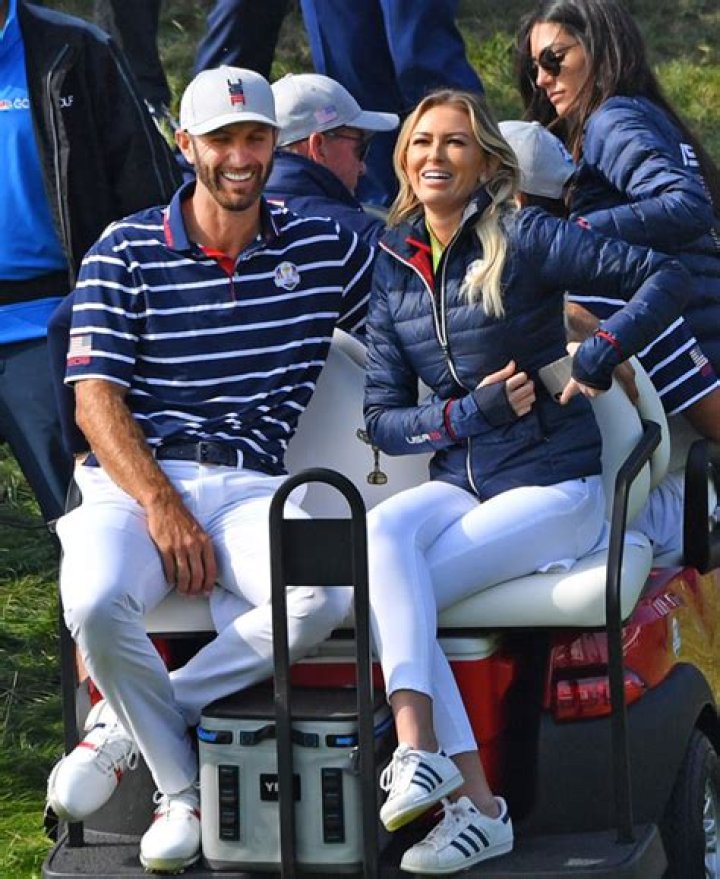 Paulina Gretzky’s Fiancé Dustin Johnson Is Spending Christmas In Hawaii With Kids Tatum, 5 & River, 3