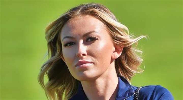 Paulina Gretzky Wears Black Bikini & White Shirt In New Photo – Hollywood Life