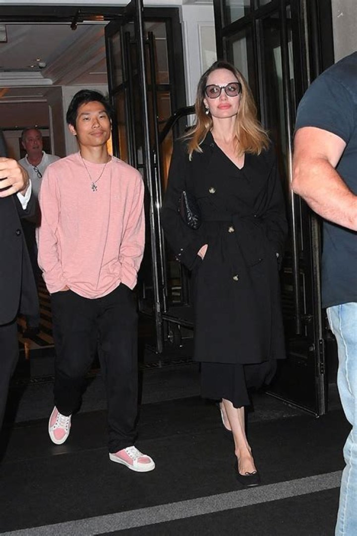 Pax Jolie-Pitt & Mom Angelina Jolie Grab Dinner In NYC: Photos – Hollywood Life