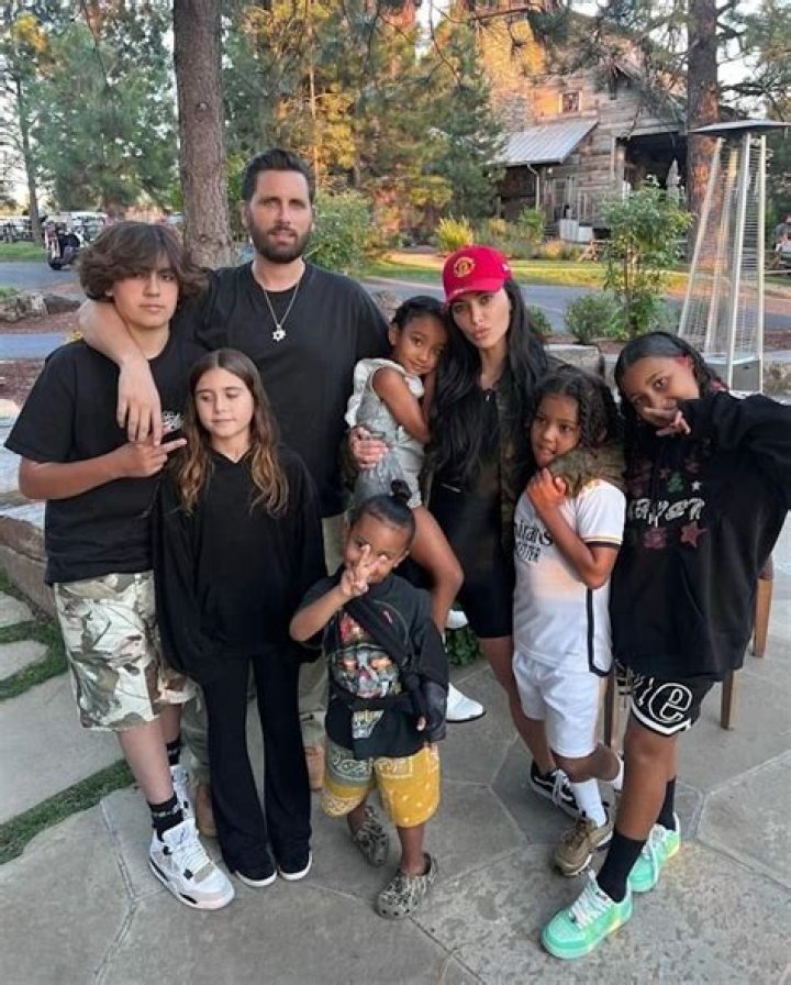 Penelope Disick, 9, Looks So Grown Up As She Gets Glam With A Face Mask In New TikTok