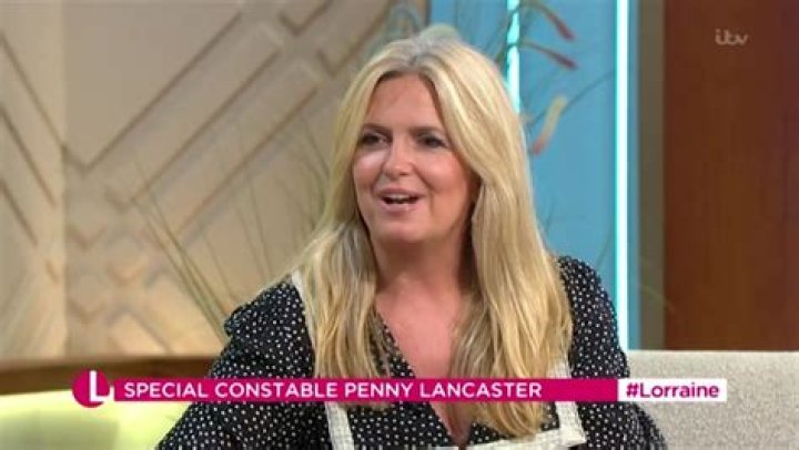 Penny Lancaster, 52, Rocks String Bikini While On An Australian Beach – Hollywood Life