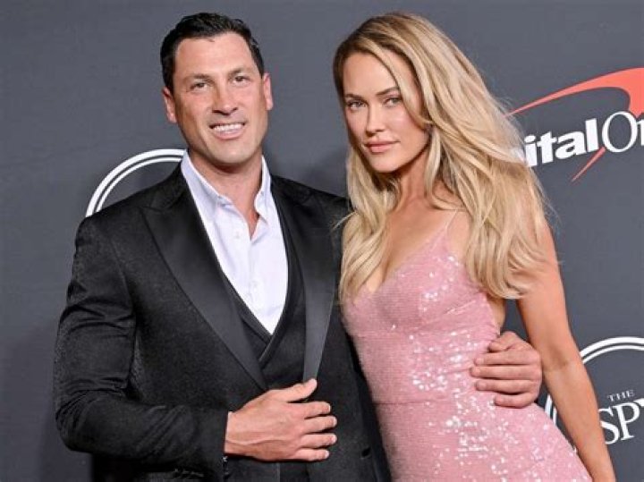 Peta Murgatroyd & Maks Chmerkovskiy Reveal How ‘Pain’ Of 3 Miscarriages ‘Brought Them Closer’