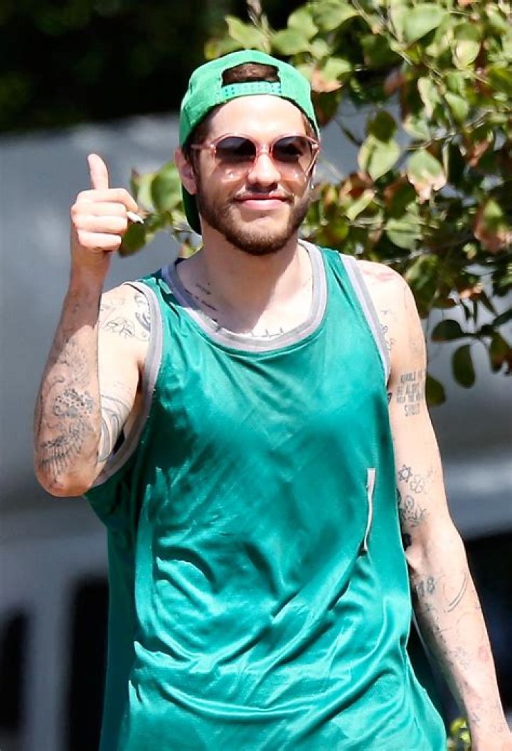 Pete Davidson Smiles & Gives A Thumbs Up In New Photo After Kim Kardashian Split