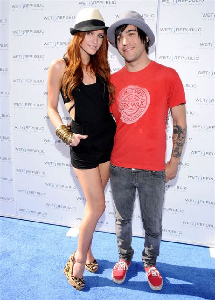 Pete Wentz Wants Custody Of Bronx: Ashlee Simpson Partying Too Hard?