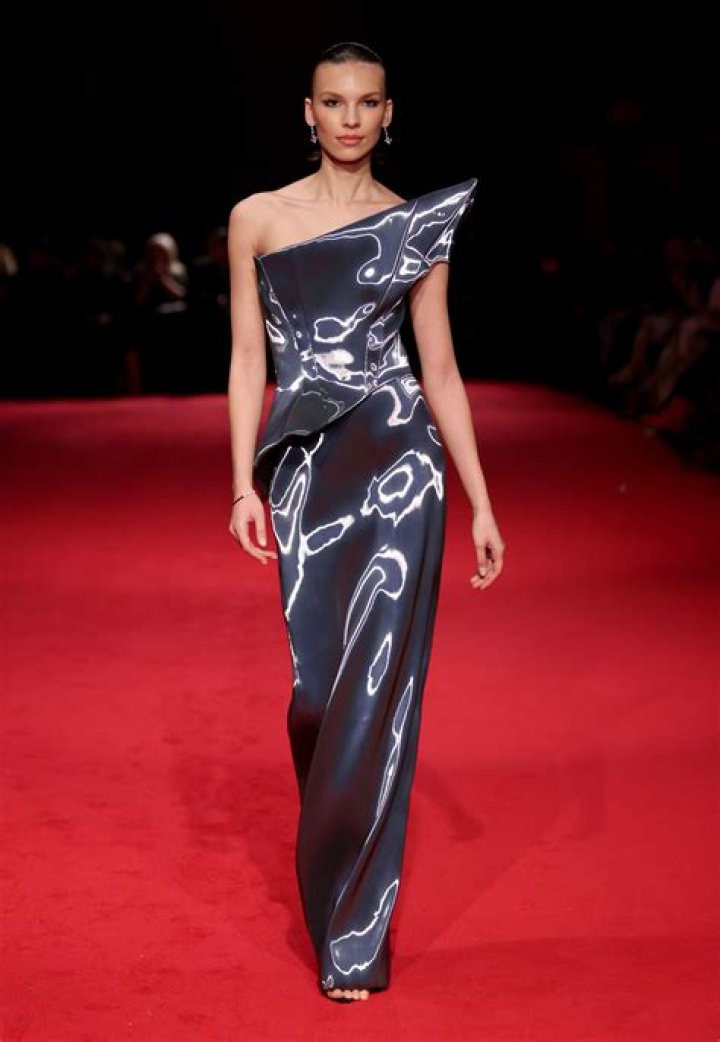 [PHOTOS] Christian Siriano Fashion Week Pics — Fall 2014 Collection – Hollywood Life