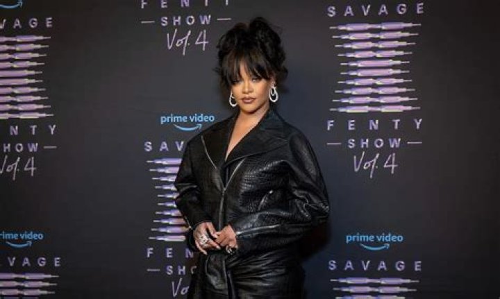Photos From Her New Savage X Fenty Line – Hollywood Life