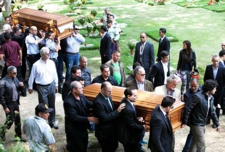 [PHOTOS] Monica Spear’s Funeral — Murdered Miss Venezuela’s Body Laid To Rest – Hollywood Life