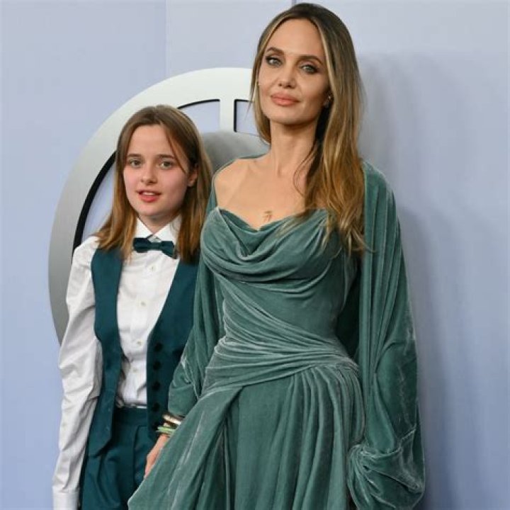 Photos Of Brad & Angelina’s Oldest Daughter – Hollywood Life