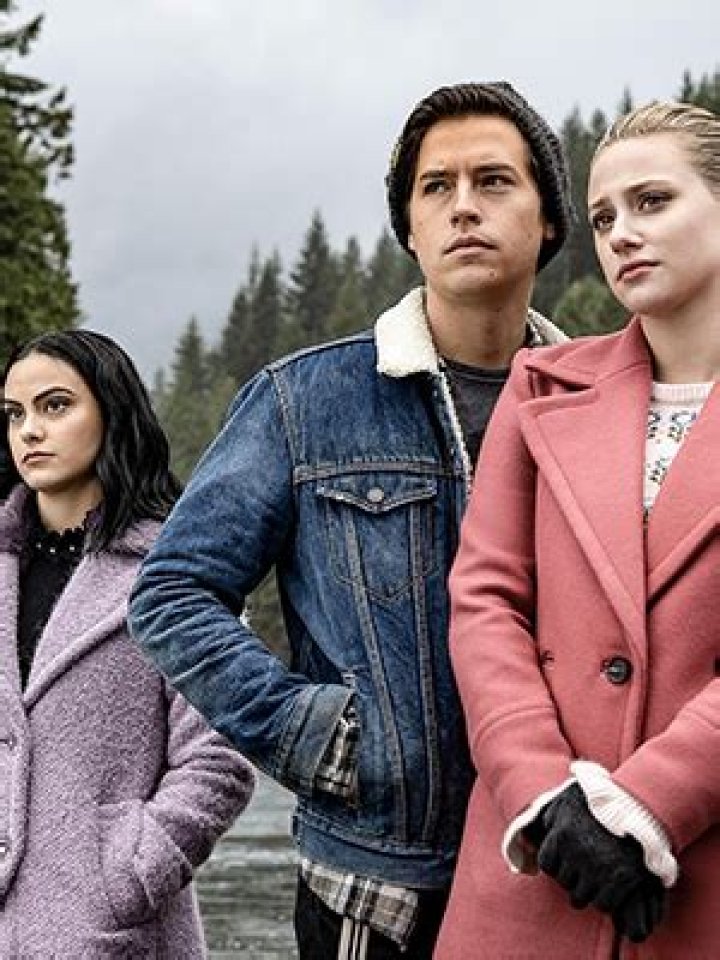 Photos Of Cole Sprouse & More – Hollywood Life