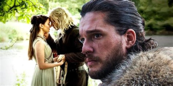Photos Of Jon Snow, Arya & More – Hollywood Life