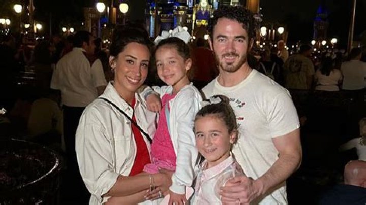 Photos Of The Adorable Family – Hollywood Life