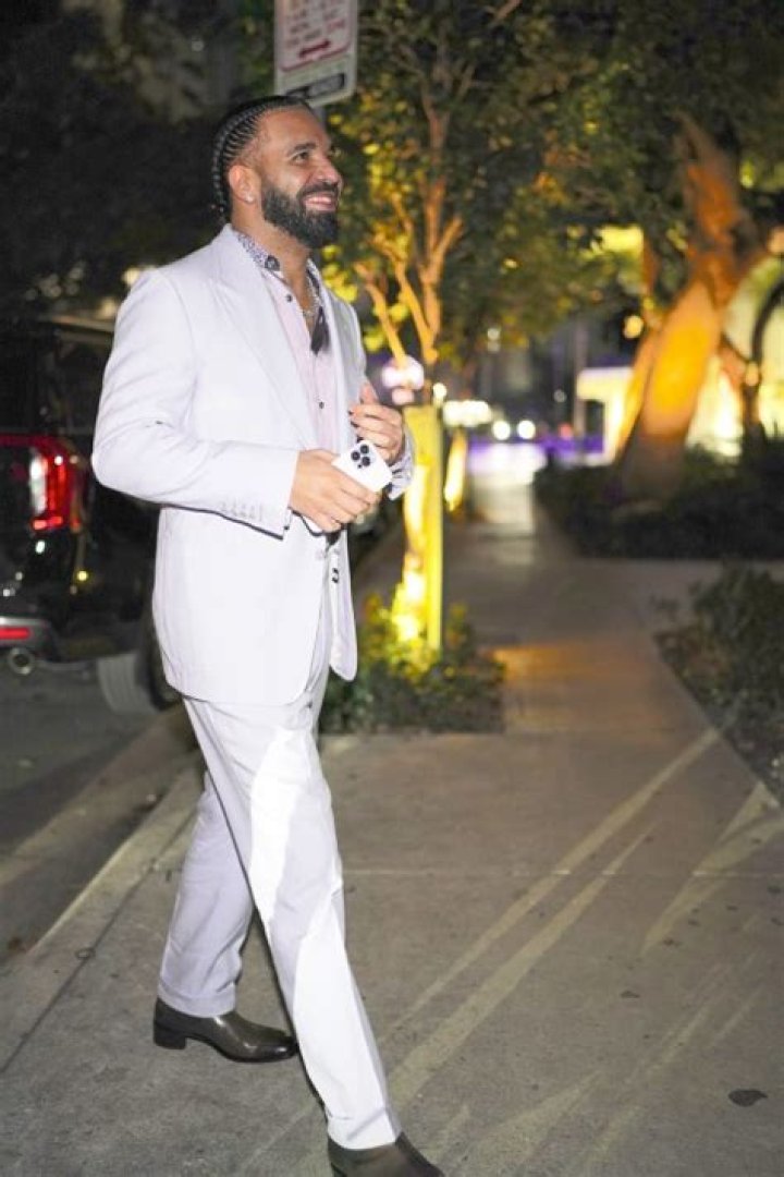 Photos Of The Celebs Attending The Bash – Hollywood Life