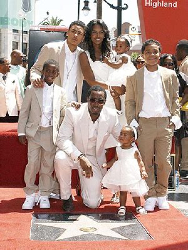 Photos Of The Family – Hollywood Life