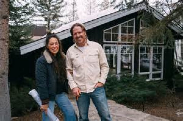 Photos Of The ‘Fixer Upper’ Couple – Hollywood Life