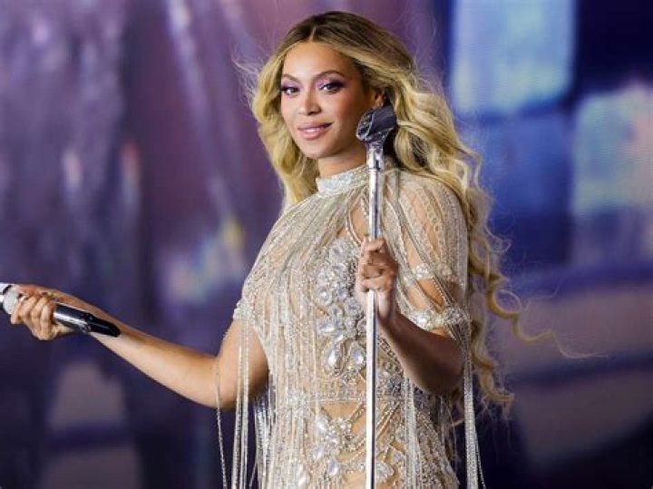 Photos Of The Game’s Biggest Moments – Hollywood Life