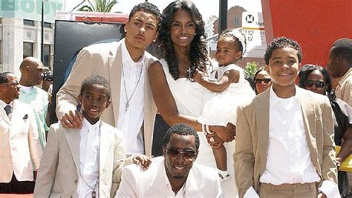 Photos Of The Late Star With Diddy & Her Kids – Hollywood Life