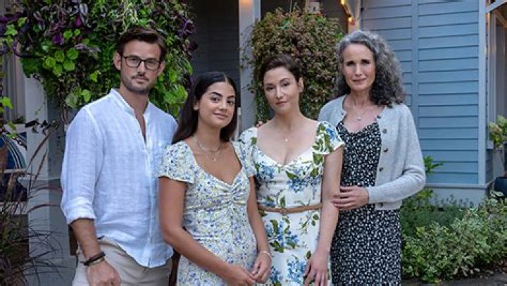 Photos Of The New Andie MacDowell Hallmark Series – Hollywood Life