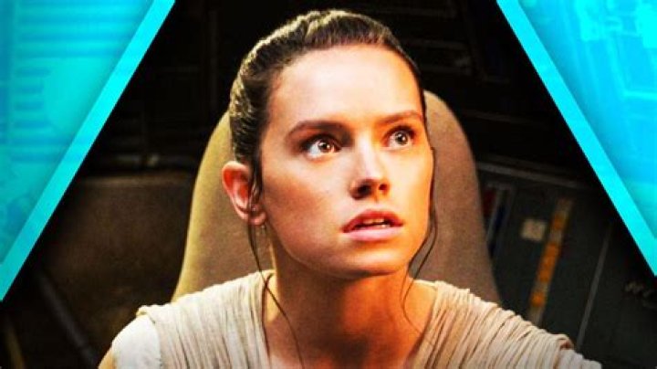 Photos Of The ‘Star Wars’ Actress – Hollywood Life