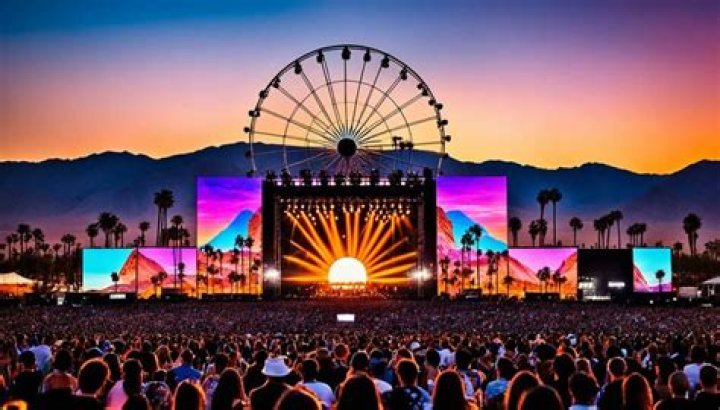 Pics From Coachella, Concerts & More – Hollywood Life