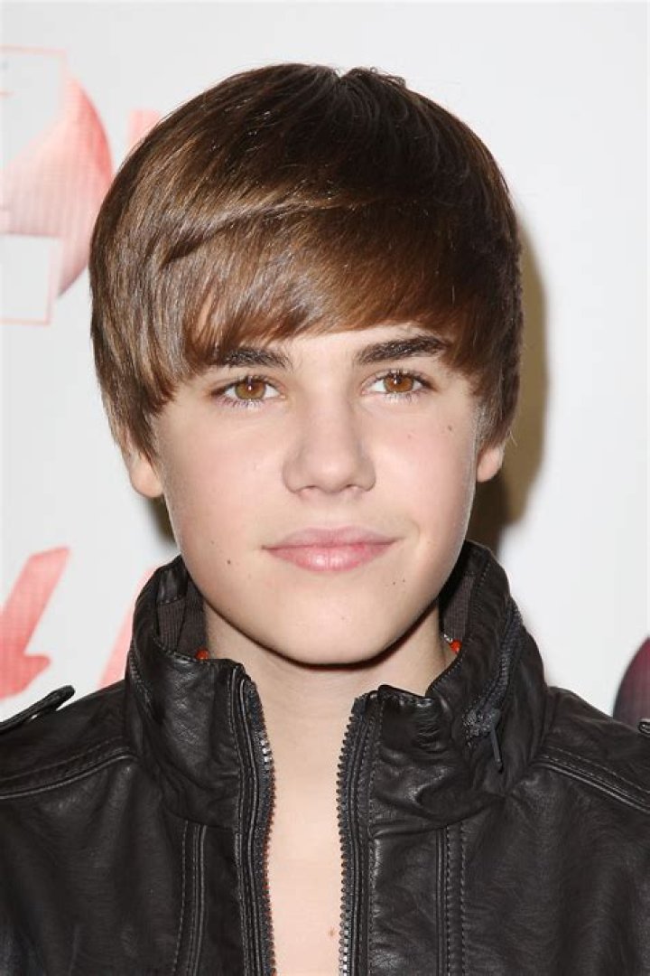 [PICS] Justin Bieber’s Hair Throughout The Years – Hollywood Life