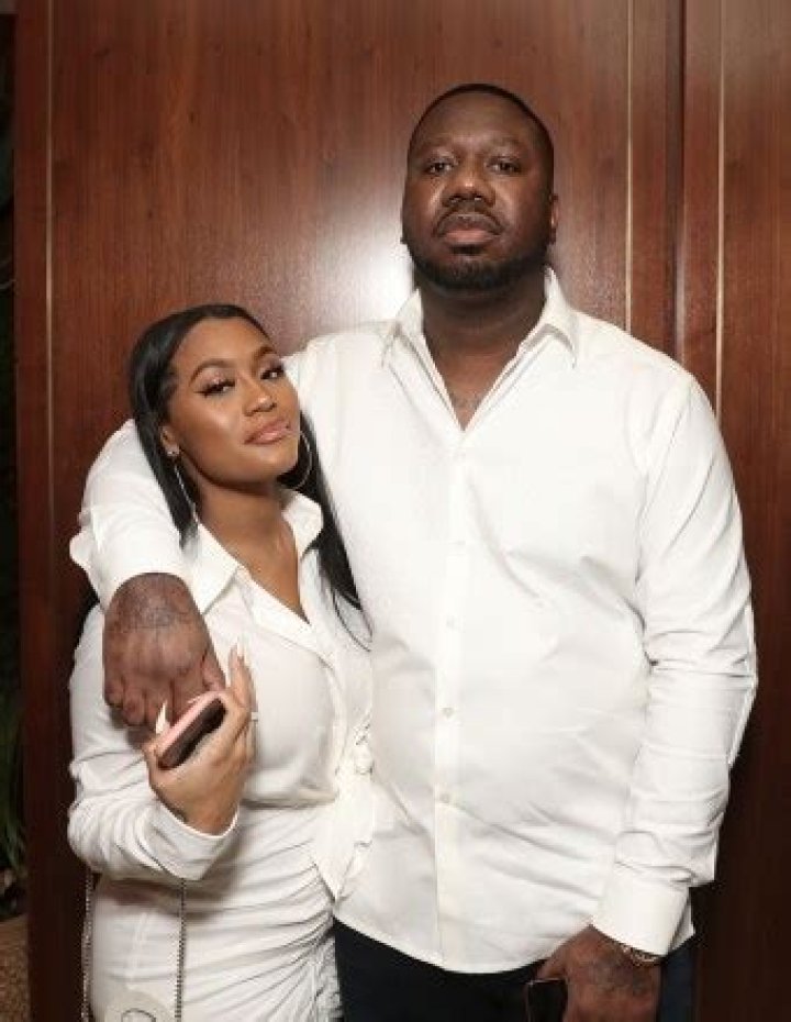 [PICS] Lira Galore & Drake Dating — Rapper Steals Stripper GF From Pat Beverley – Hollywood Life