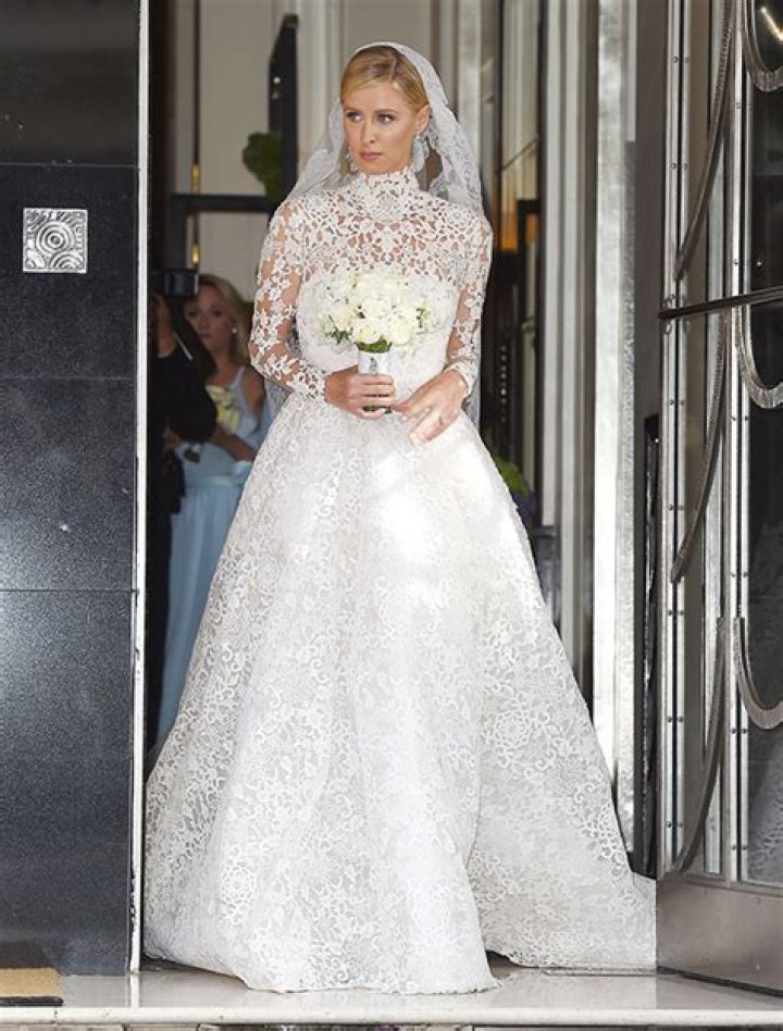[PICS] Nicky Hilton’s Wedding Dress — See The Stunning Bride’s Look – Hollywood Life