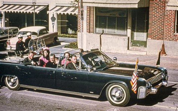 Pics of JFK’s Grandson – Hollywood Life