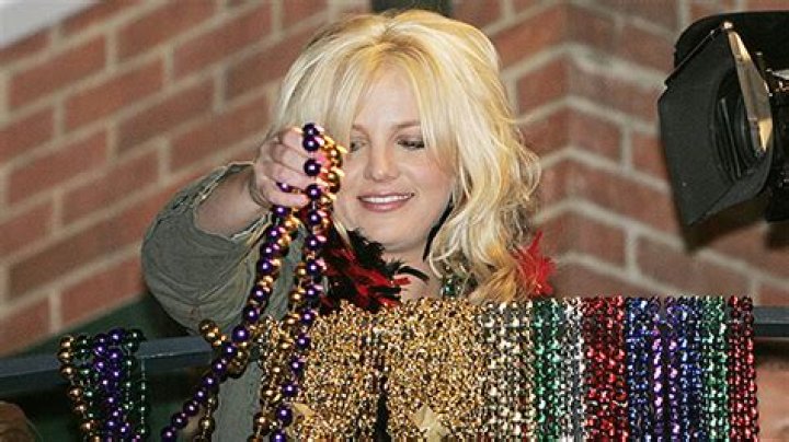 Pics Of Stars On Fat Tuesday – Hollywood Life