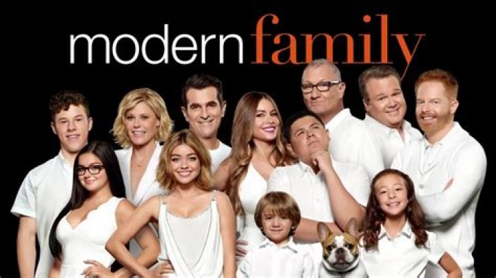 Pics Of The ‘Modern Family’ Star – Hollywood Life