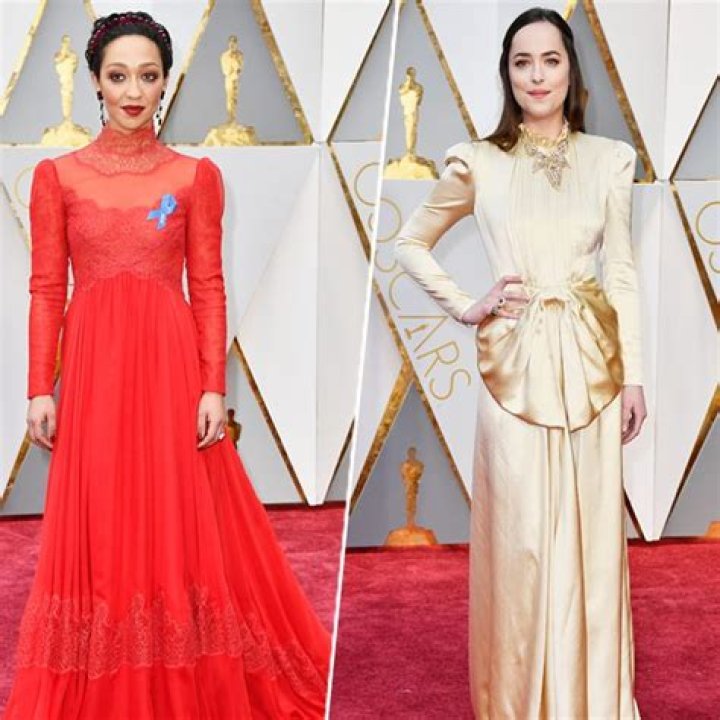 [PICS] Worst Oscar Dresses Of All Time — Stars Who Maybe Got Ready Too Fast – Hollywood Life