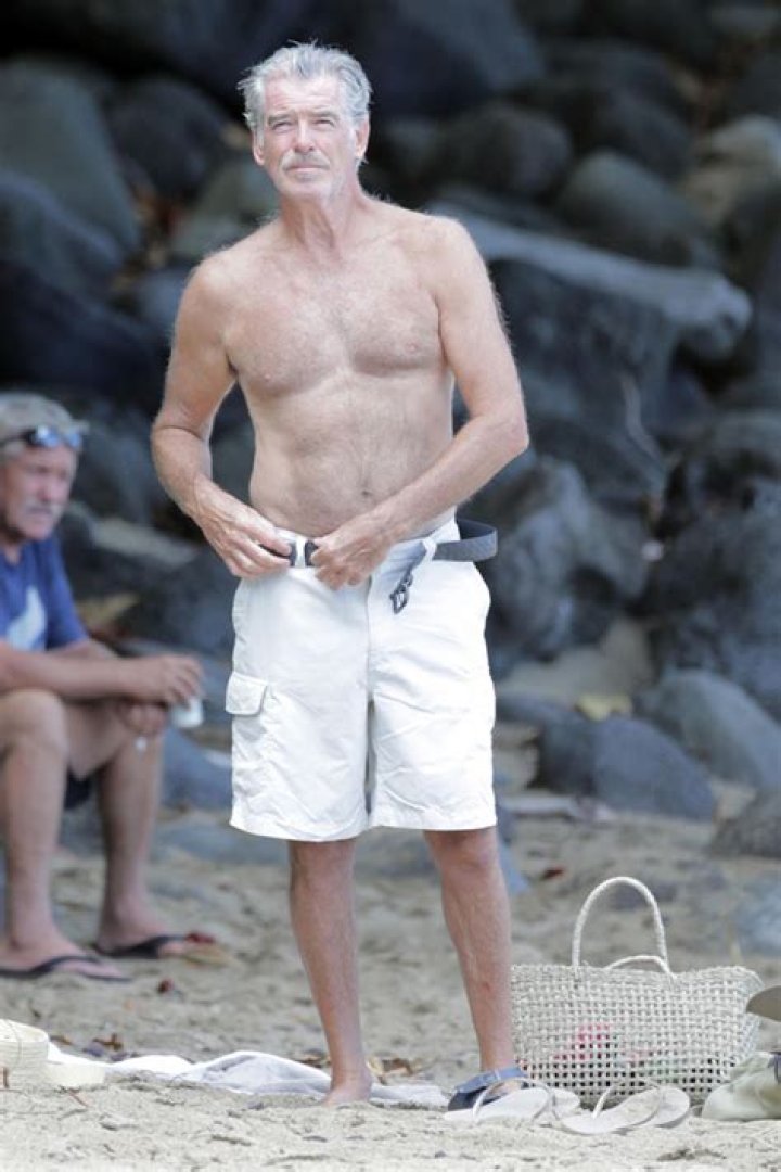 Pierce Brosnan Goes Shirtless In New Photos While In Hawaiian – Hollywood Life