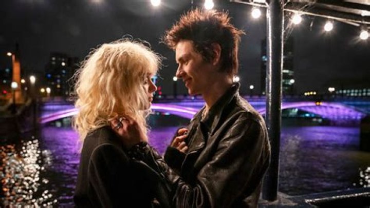 ‘Pistol Series’ Star On New Side Of Sid & Nancy’s Tragic Love Story – Hollywood Life