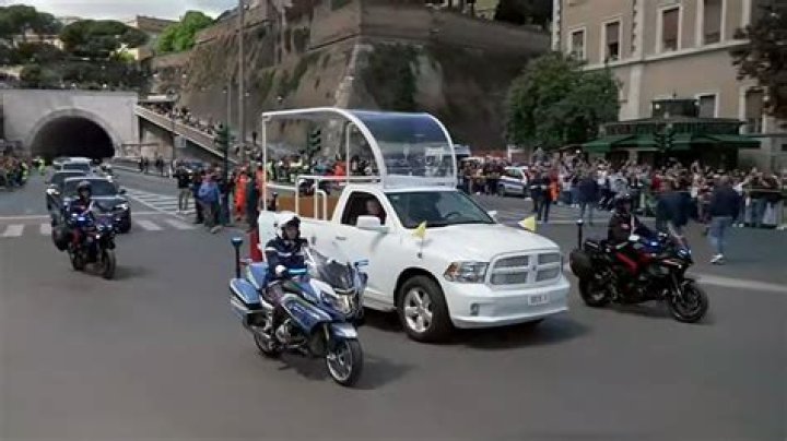 Pope Francis’ Trip To America: 5 Things To Know About The Popemobile