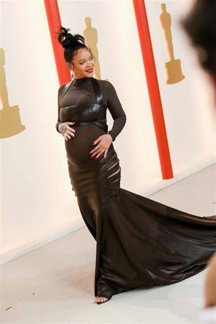 Pregnant Stars With Bare Baby Bumps On The Red Carpet: Photos – Hollywood Life