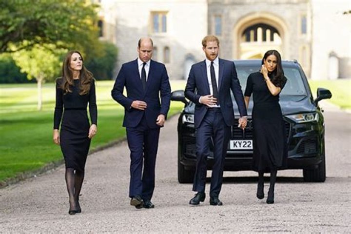 Prince Harry On Kate Middleton Texts To Meghan Markle That Left Her Sobbing – Hollywood Life