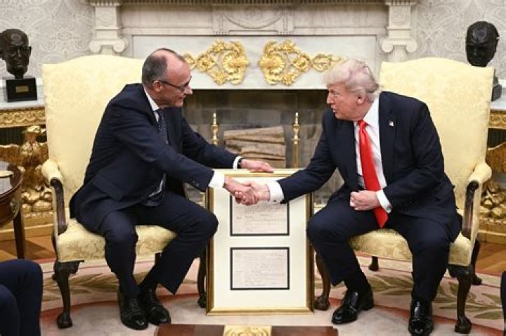 Princess Anne Refuses To Greet Donald Trump At NATO Reception & Twitter Is Living For It — Watch
