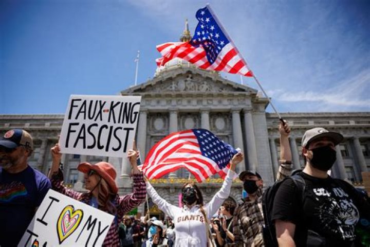 Protests Against Donald Trump’s Muslim Ban Break Out All Over The Country: Live Stream