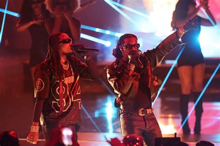 Quavo & Offset Honor Takeoff At BET Awards With Performance: Video – Hollywood Life
