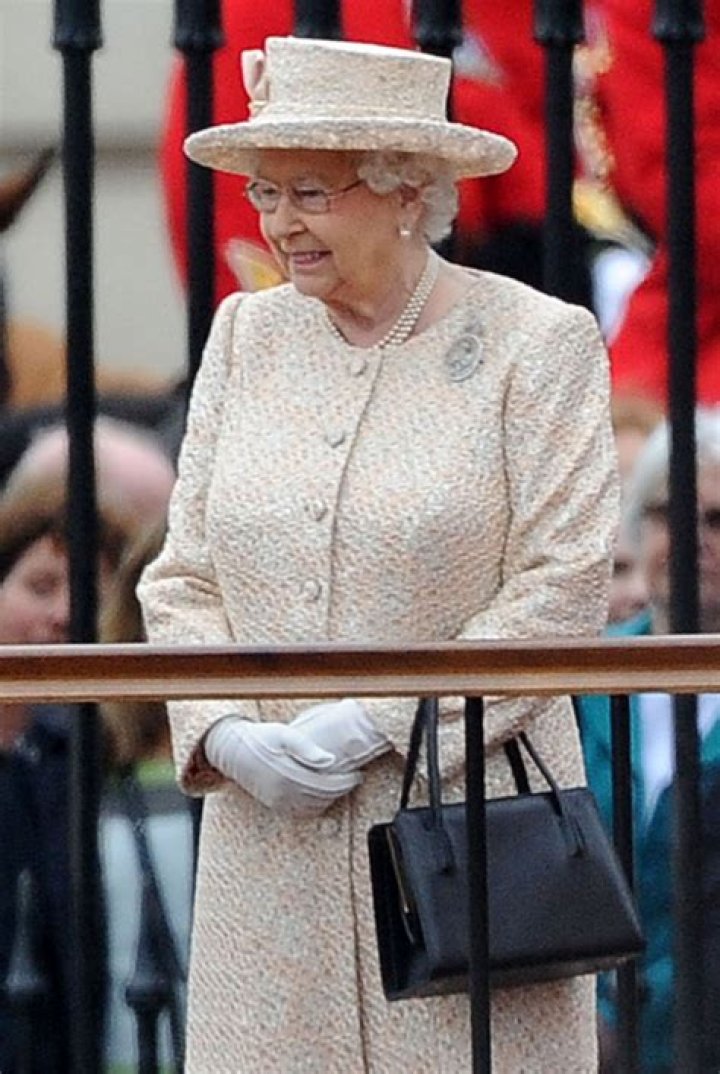 Queen Elizabeth Birthday Parade — Photos
