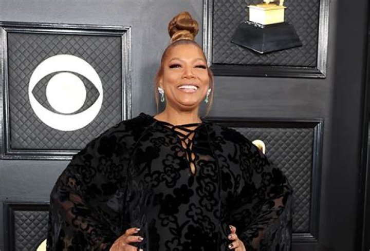 Queen Latifah’s BET Awards Hair & Makeup — Straight Hair How To – Hollywood Life