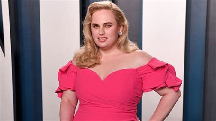 Rebel Wilson Looks Fit & Fine Showing Off New Figure In Comfy Sweats In Quarantine: See Pic