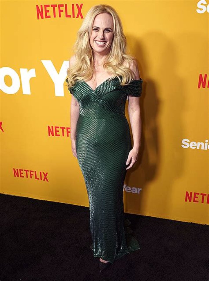 ​Rebel Wilson Poses In Swimsuit & Reveals She Gained 6 Lbs. On Vacation: ‘Your Weight Doesn’t Define You’