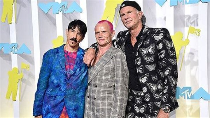 Red Hot Chili Peppers Honor Taylor Hawkins At VMAs 5 Months After His Death