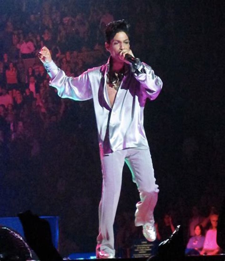 Relive His All-Time Memorable Live Performances — Watch – Hollywood Life