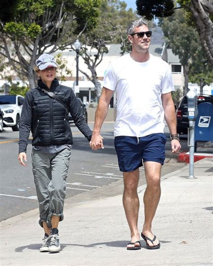 Renee Zellweger & Ant Anstead Hold Hands & Take His Son For A Walk In Laguna Beach — Photos