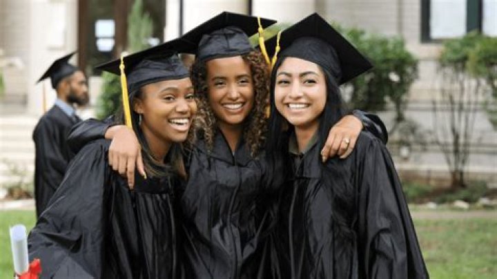 ‘RHONJ’s Gia Giudice, 18, Looks All Grown Up Graduating From High School