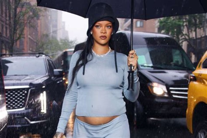 Rihanna Pregnant With Baby No. 2 – Hollywood Life
