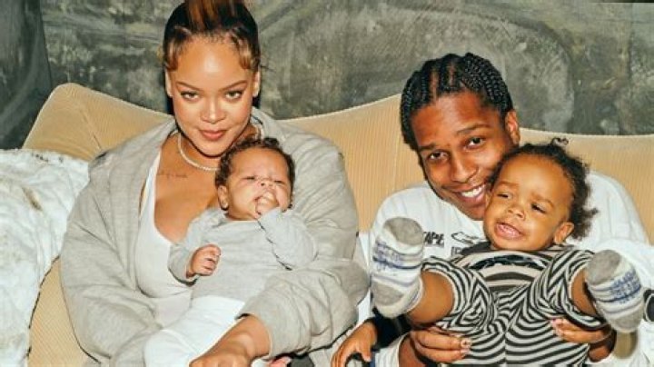 Rihanna Reveals: 'I Like Being Submissive In The Bedroom'!