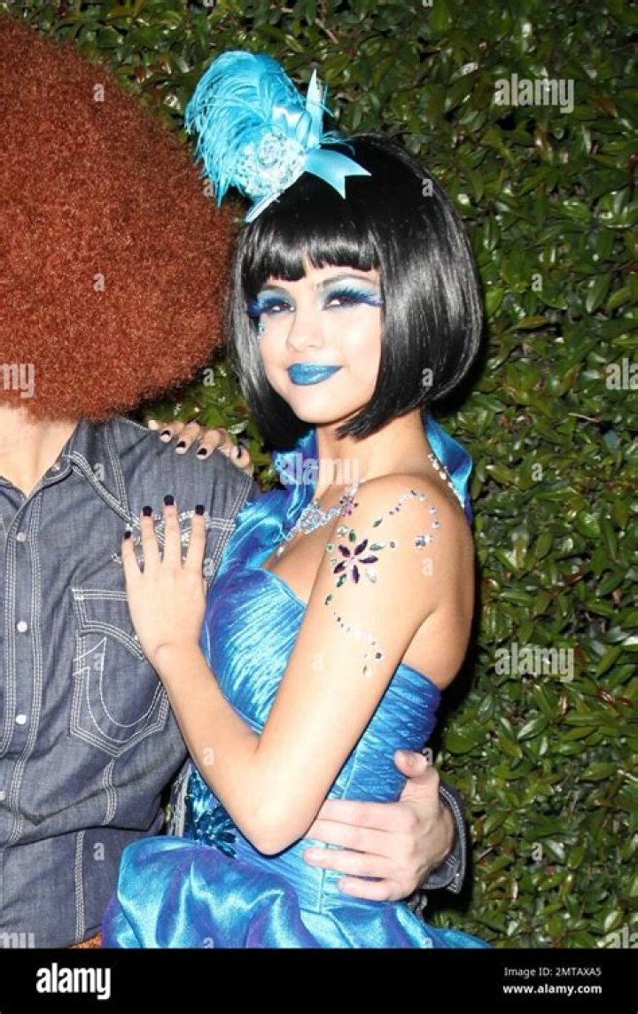 Rihanna, Selena Gomez & More: Sparkle Like A Star In 2014
